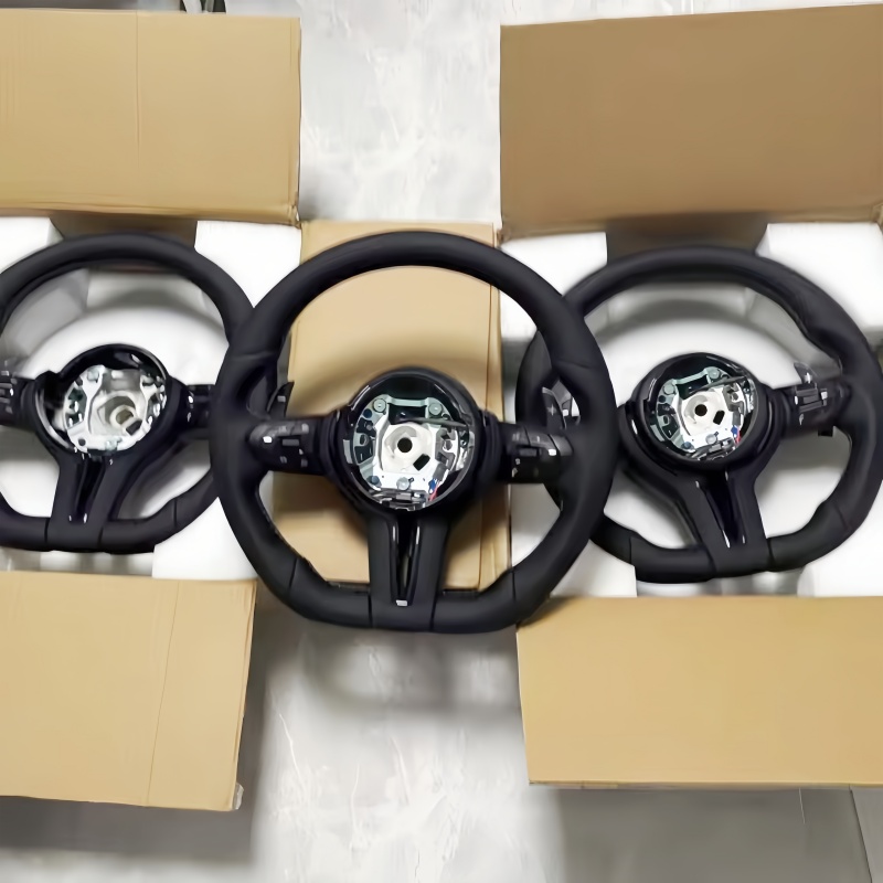 Tech Car Accessories - غطاء عجلة قيادة السيارة من الجلد